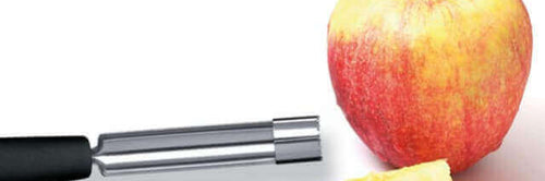 Technique de découpe : Comment utiliser un vide-pomme ?