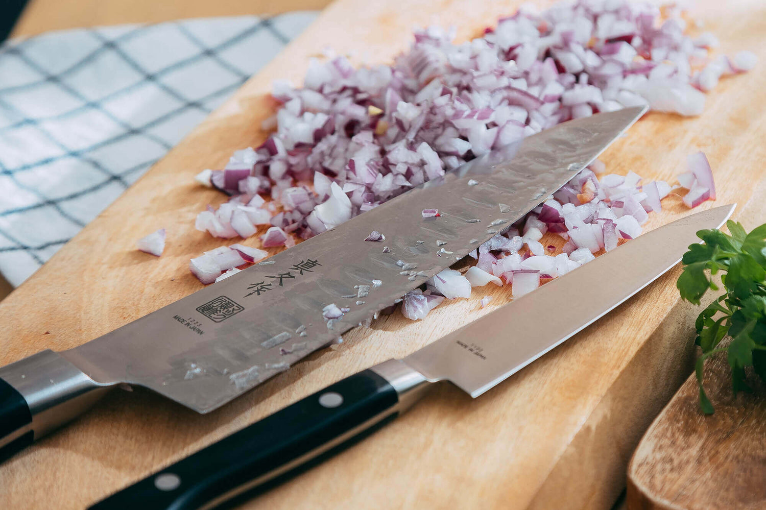 Couteau de chef japonais MAC Professional alvéolé 20cm