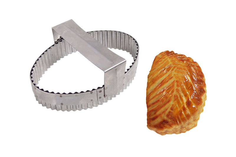 Découpoir chausson aux pommes avec poignée Gobel inox 17x12cm