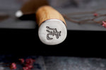 Couteau santoku Wusaki Damas 10Cr alvéolé 18cm manche en olivier