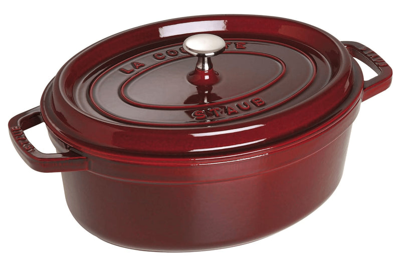 Cocotte Staub ovale en fonte émaillée grenadine - 33cm
